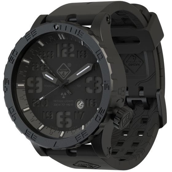 Hazard 4 Montre de plongée Heavy Water Diver Blackout avec aiguille GMT noire en titanium/tritium bleu/rouge