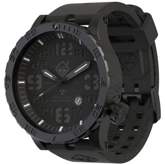 Hazard 4 Montre de plongée Heavy Water Diver Blackout en titanium/tritium bleu/rouge